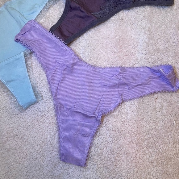 BNIB - 3 pairs of Woman’s Extra-Small Knotty Knickers. - Picture 4 of 7